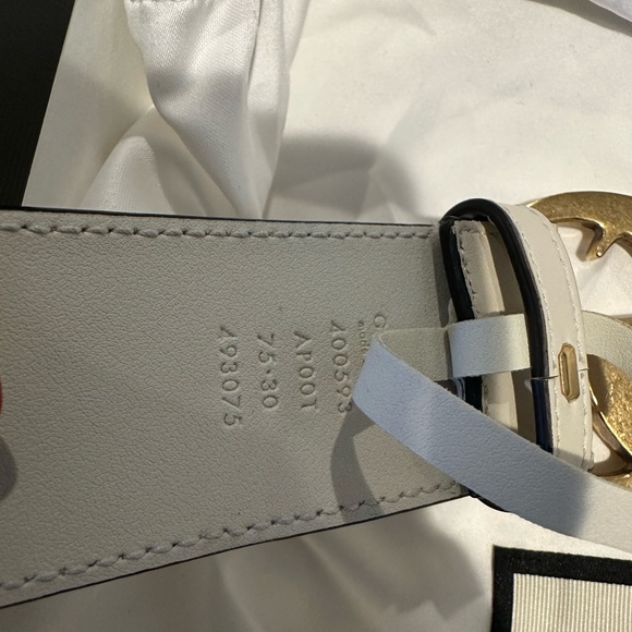 COPY - Double G buckle
Buckle: 3"W x 2.4"H
1.5" belt width - Picture 2 of 2